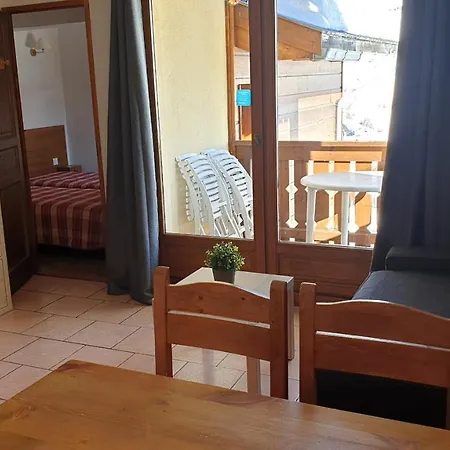 奥西耶尔米荷莱小木屋公寓 奥西耶尔
